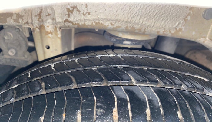 2015 Maruti Alto K10 VXI, Petrol, Manual, 77,254 km, Right Rear Tyre Tread