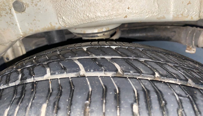 2015 Maruti Alto K10 VXI, Petrol, Manual, 77,254 km, Left Rear Tyre Tread