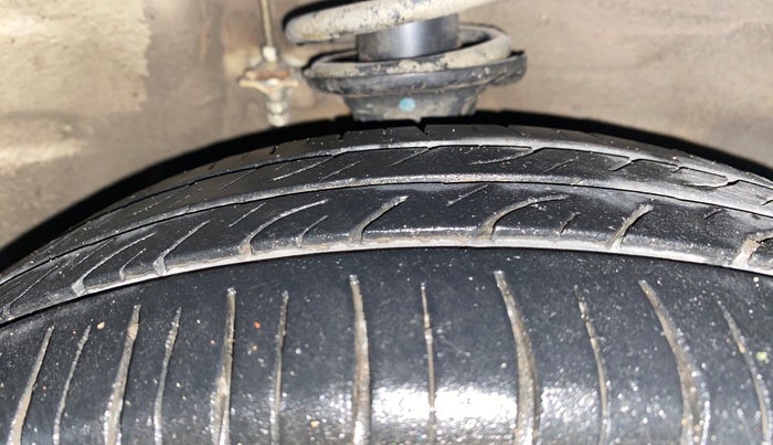 2015 Maruti Alto K10 VXI, Petrol, Manual, 77,254 km, Right Front Tyre Tread