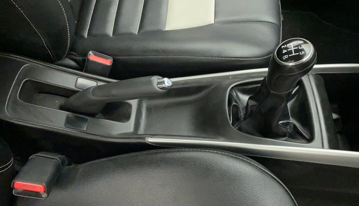 2017 Maruti Baleno DELTA PETROL 1.2, Petrol, Manual, 46,747 km, Gear Lever