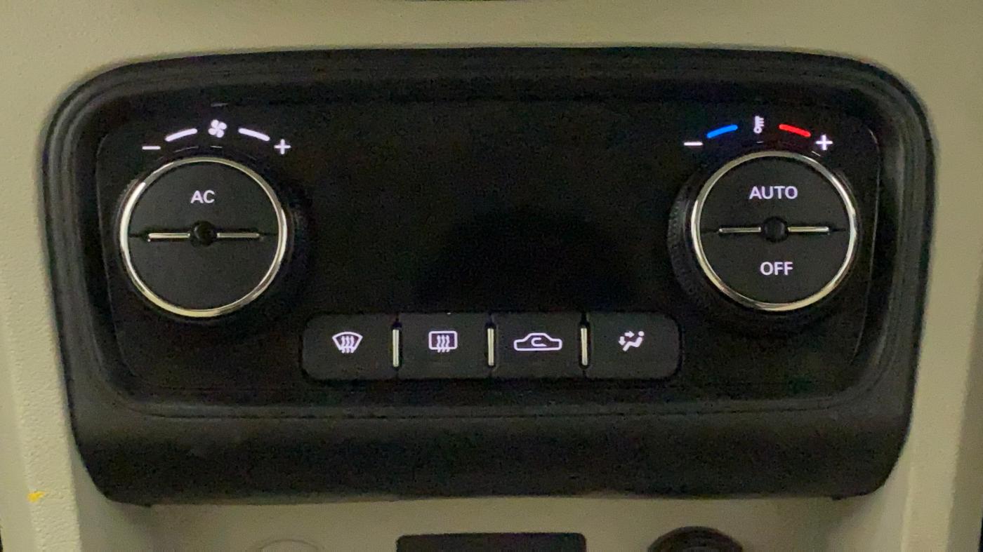 2022 Tata TIGOR XZ PLUS PETROL, Petrol, Manual, 14,310 km, Automatic Climate Control