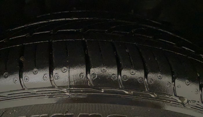 2022 Tata TIGOR XZ PLUS PETROL, Petrol, Manual, 14,310 km, Right Front Tyre Tread