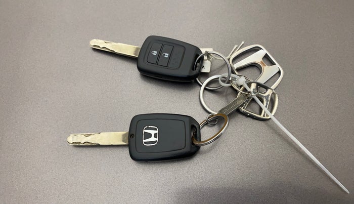 2016 Honda City 1.5L I-VTEC SV CVT, Petrol, Automatic, 50,318 km, Key Close Up