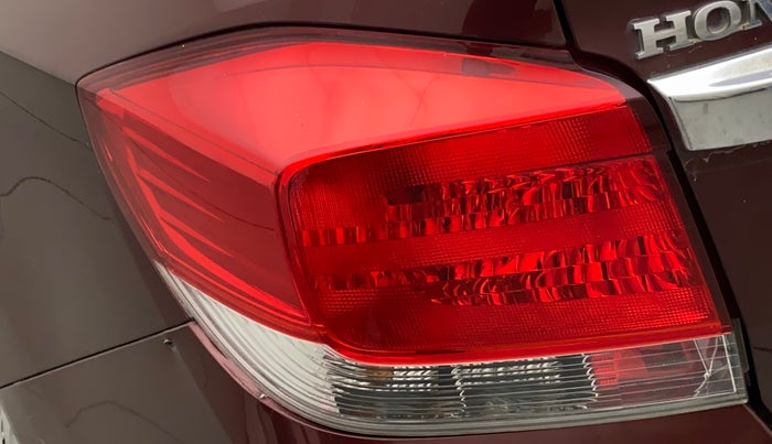 2015 Honda Amaze 1.2L I-VTEC S, Petrol, Manual, 92,348 km, Left tail light - Minor scratches
