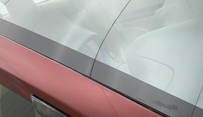 2015 Honda Amaze 1.2L I-VTEC S, Petrol, Manual, 92,348 km, Right A pillar - Minor scratches