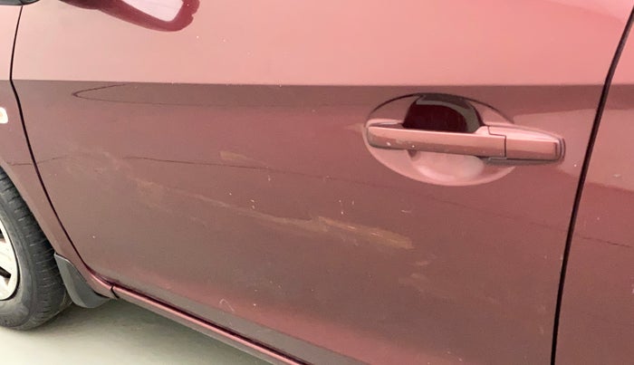 2015 Honda Amaze 1.2L I-VTEC S, Petrol, Manual, 92,348 km, Front passenger door - Slightly dented
