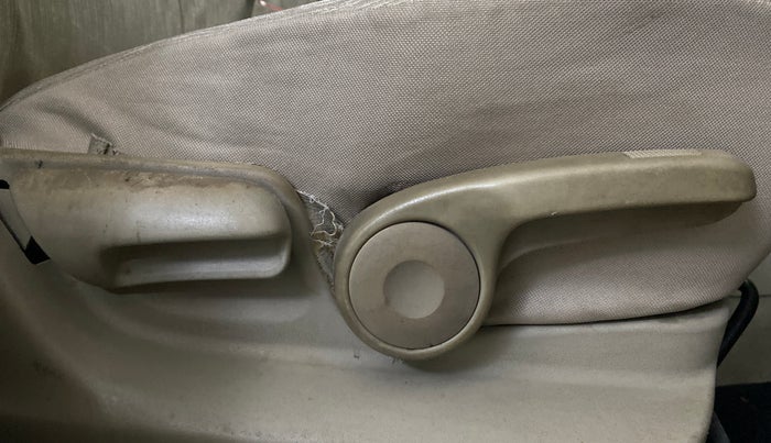 2014 Maruti Ertiga ZXI, Petrol, Manual, 54,164 km, Driver Side Adjustment Panel