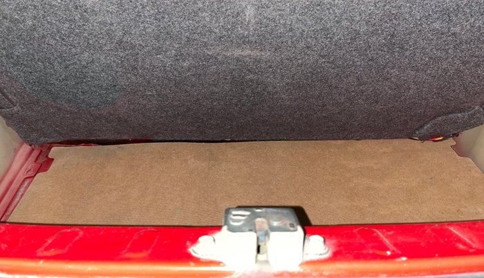 2015 Honda Brio VX MT, Petrol, Manual, 93,935 km, Boot Inside