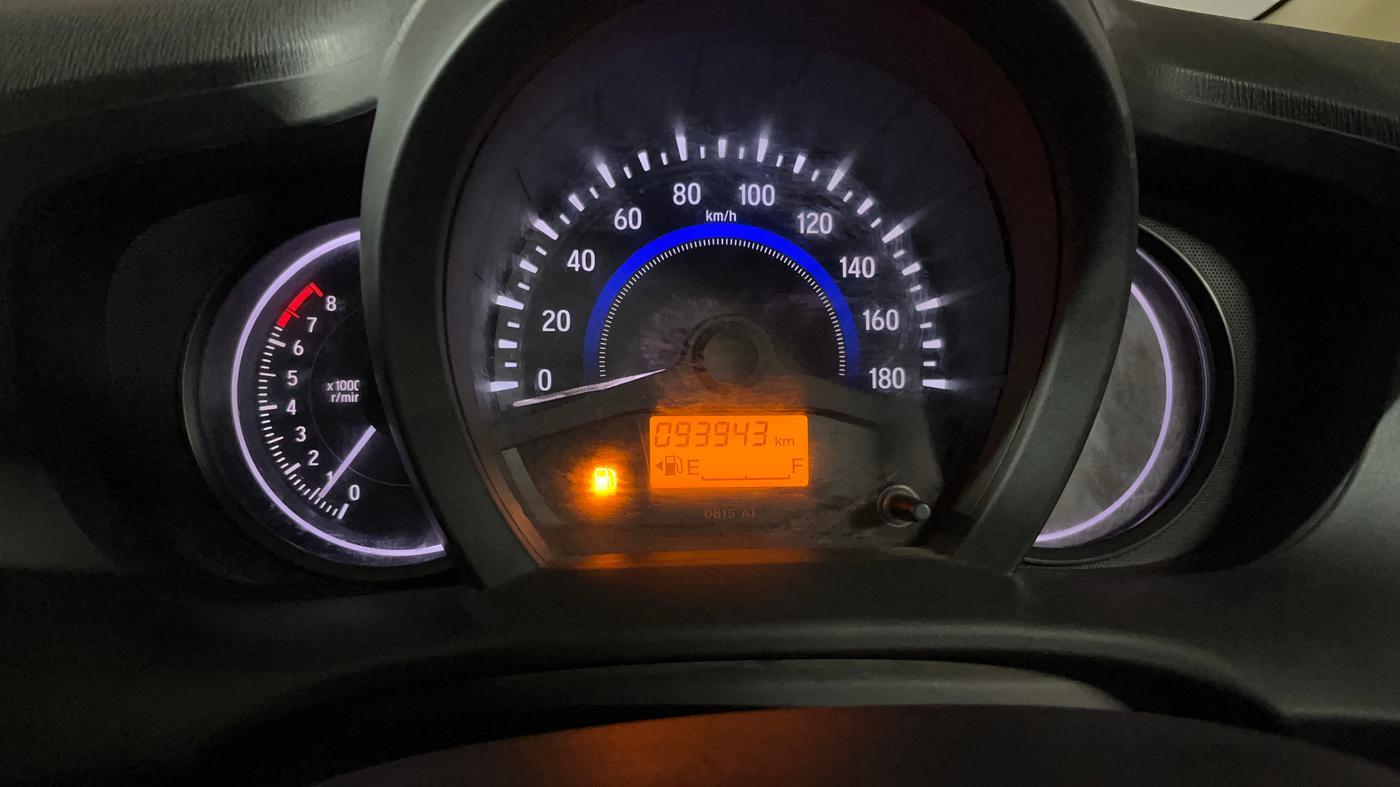 2015 Honda Brio VX MT, Petrol, Manual, 93,935 km, Odometer Image