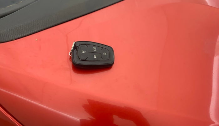 2021 Tata ALTROZ XZ PETROL, Petrol, Manual, 38,797 km, Key Close Up