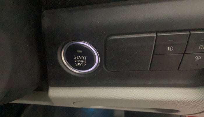 2021 Tata ALTROZ XZ PETROL, Petrol, Manual, 38,797 km, Keyless Start/ Stop Button