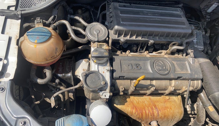 2017 Skoda Rapid 1.6 MPI ACTIVE, Petrol, Manual, 67,939 km, Engine View - Right