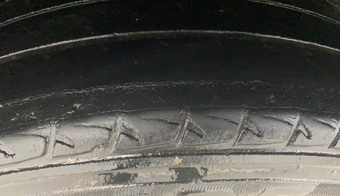 2017 Skoda Rapid 1.6 MPI ACTIVE, Petrol, Manual, 67,939 km, Right Rear Tyre Tread