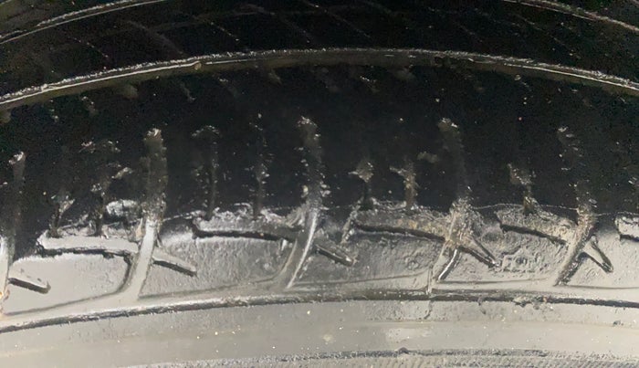 2017 Skoda Rapid 1.6 MPI ACTIVE, Petrol, Manual, 67,939 km, Left Rear Tyre Tread