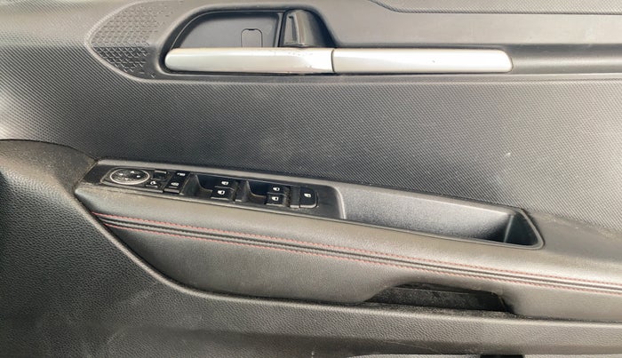 2020 KIA SONET GTX PLUS 1.0 DCT, Petrol, Automatic, 73,972 km, Driver Side Door Panels Control
