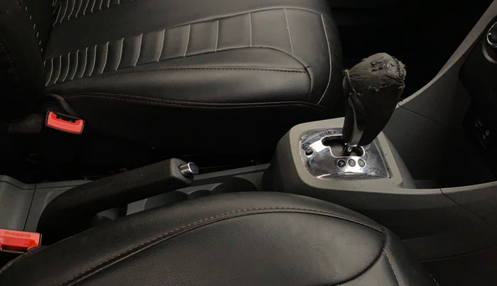 2018 Tata TIGOR XZA PETROL, Petrol, Automatic, 40,326 km, Gear lever - Knob cover torn