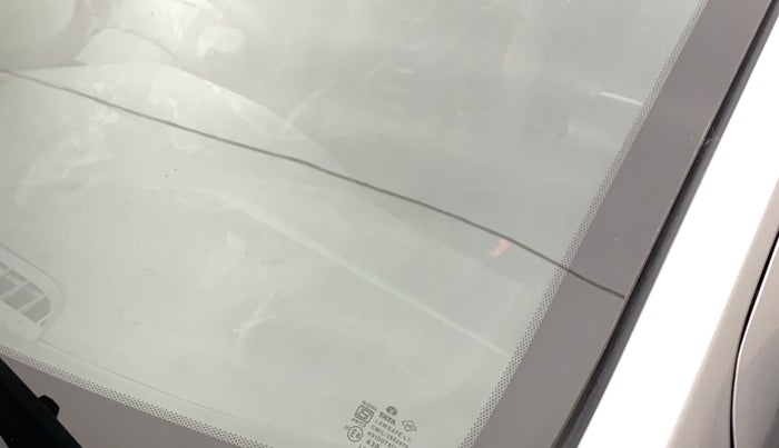 2018 Tata TIGOR XZA PETROL, Petrol, Automatic, 40,326 km, Front windshield - Minor spot on windshield