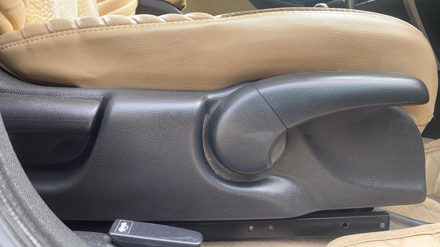 2019 Honda City 1.5L I-DTEC SV, Diesel, Manual, 47,134 km, Driver Side Adjustment Panel