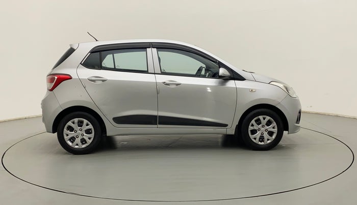 2015 Hyundai Grand i10 MAGNA 1.2 KAPPA VTVT, Petrol, Manual, 49,511 km, Right Side View