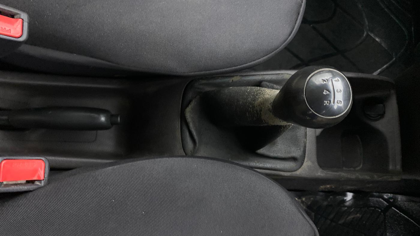 2017 Hyundai Eon ERA +, Petrol, Manual, 59,274 km, Gear Lever