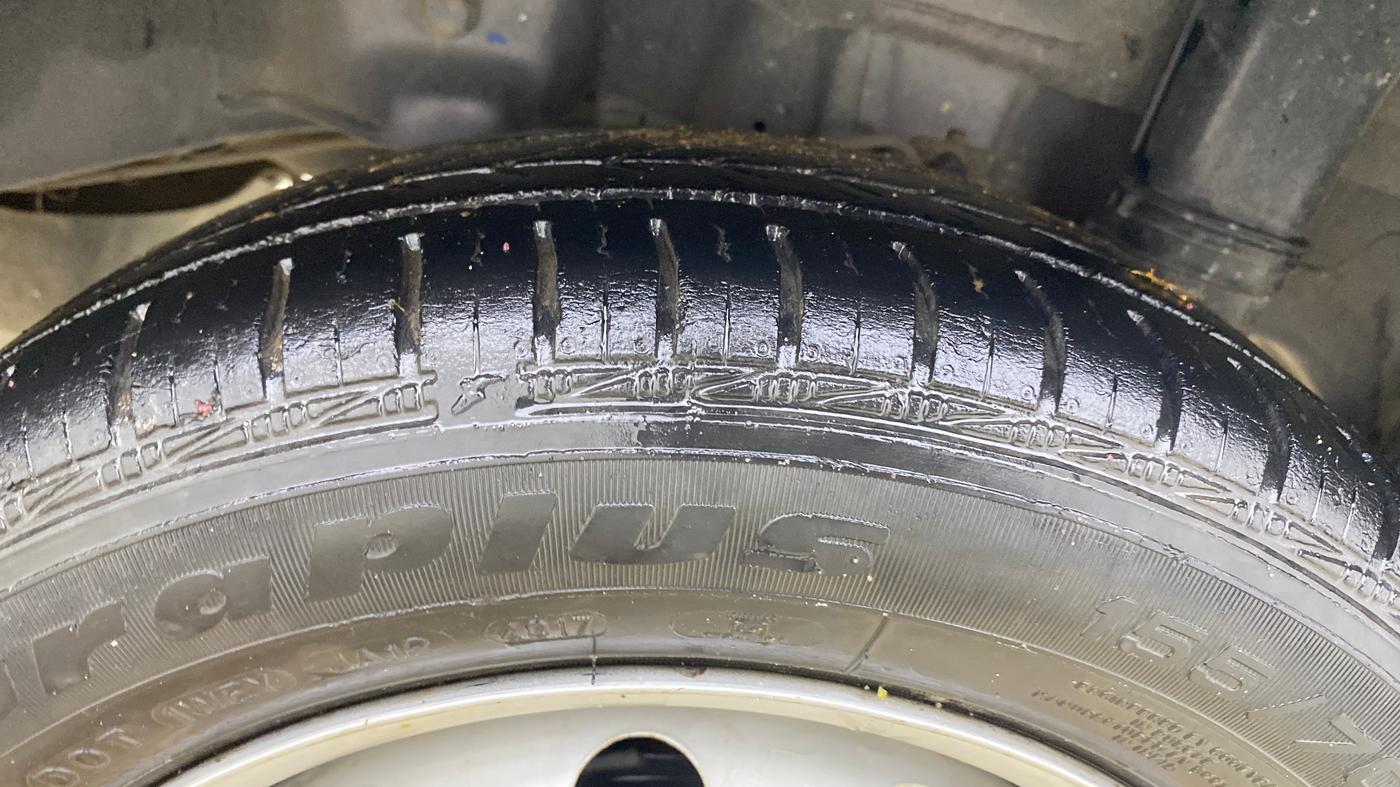 2017 Hyundai Eon ERA +, Petrol, Manual, 59,274 km, Left Rear Tyre Tread