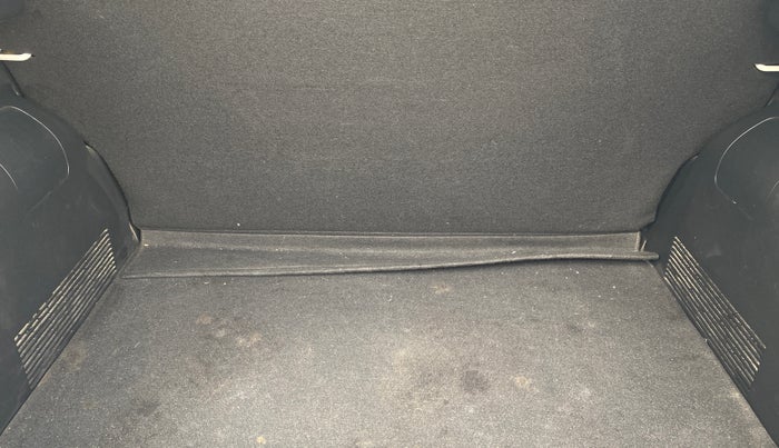 2022 KIA SONET HTK 1.2, Petrol, Manual, 11,177 km, Boot Inside