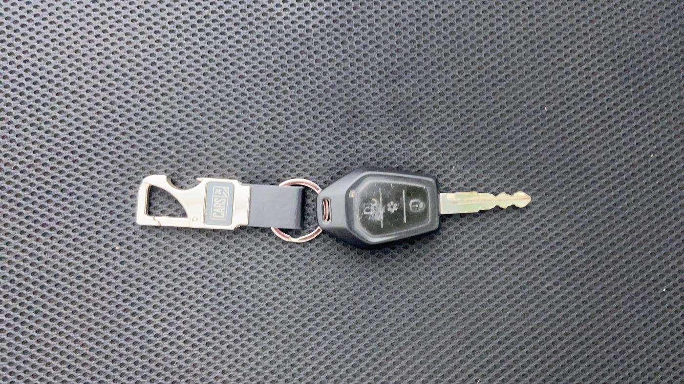 2016 Mahindra TUV300 T8 AT, Diesel, Automatic, 98,590 km, Key Close-up