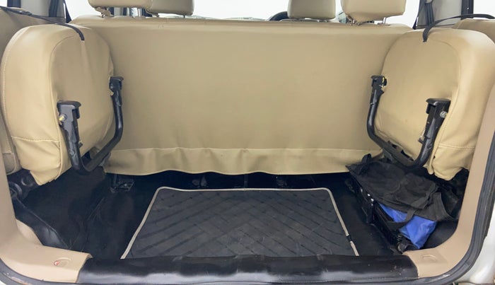 2016 Mahindra TUV300 T8 AT, Diesel, Automatic, 98,590 km, Boot Inside View