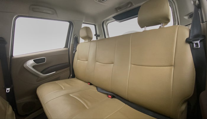 2016 Mahindra TUV300 T8 AT, Diesel, Automatic, 98,590 km, Right Side Rear Door Cabin View