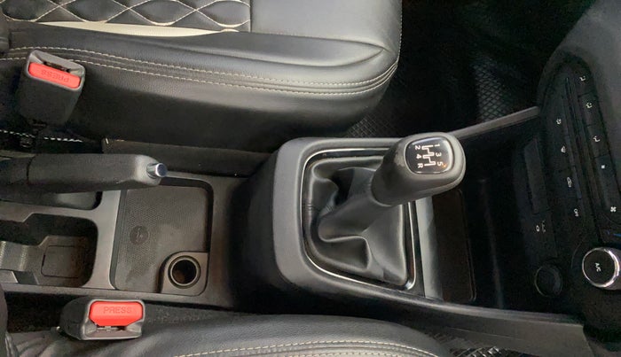 2023 Tata PUNCH ADVENTURE MT, Petrol, Manual, 36,668 km, Gear Lever
