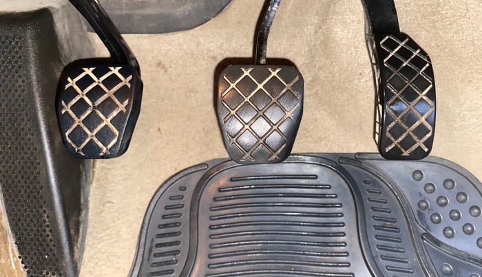 2016 Volkswagen Polo HIGHLINE 1.0L, Petrol, Manual, 58,567 km, Pedals