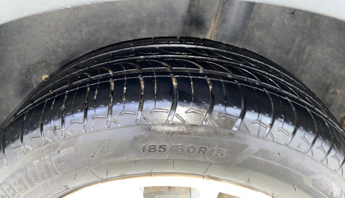 2016 Volkswagen Polo HIGHLINE 1.0L, Petrol, Manual, 58,567 km, Left Rear Tyre Tread