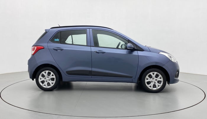 2016 Hyundai Grand i10 SPORTZ 1.2 KAPPA VTVT, Petrol, Manual, 36,493 km, Right Side View