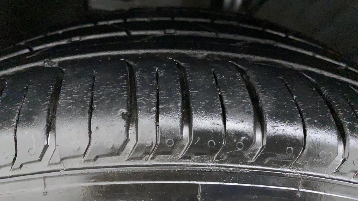 2019 Hyundai VENUE 1.0 Turbo GDI DCT SX+DT, Petrol, Automatic, 7,880 km, Right Rear Tyre Tread