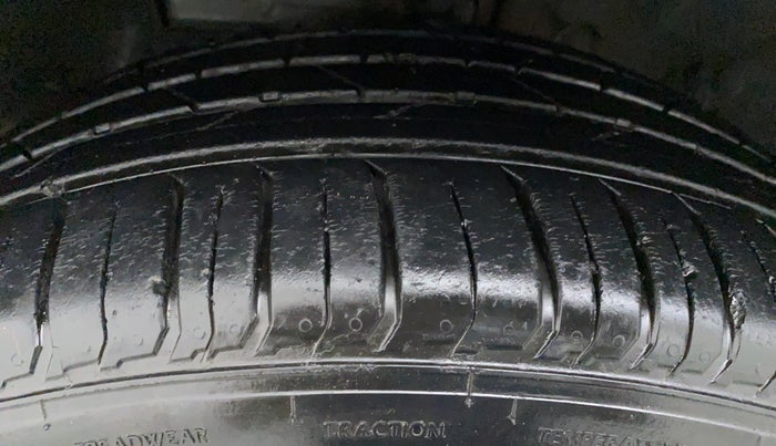 2019 Hyundai VENUE 1.0 Turbo GDI DCT SX+DT, Petrol, Automatic, 7,880 km, Right Front Tyre Tread
