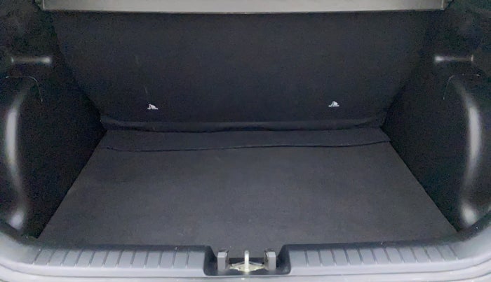 2019 Hyundai VENUE 1.0 Turbo GDI DCT SX+DT, Petrol, Automatic, 7,880 km, Boot Inside