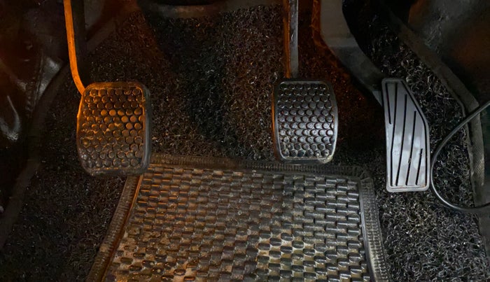 2017 Maruti Alto 800 LXI, CNG, Manual, 45,113 km, Pedals