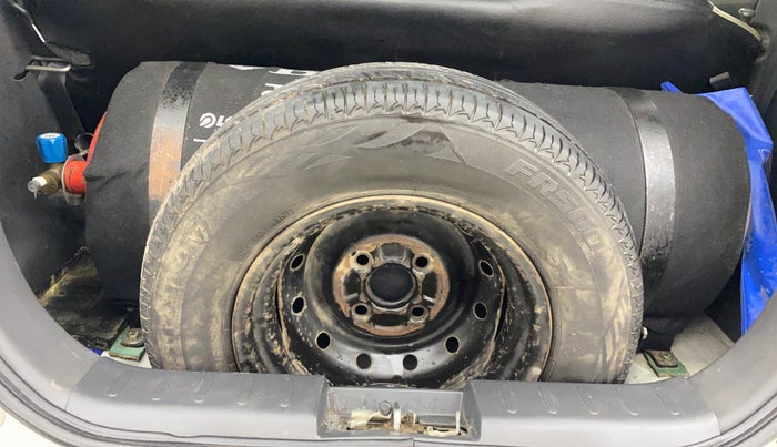 2017 Maruti Alto 800 LXI, CNG, Manual, 45,113 km, Spare Tyre