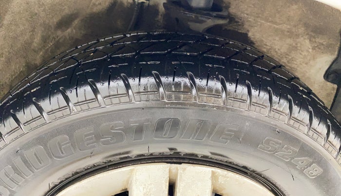 2017 Maruti Alto 800 LXI, CNG, Manual, 45,113 km, Right Front Tyre Tread