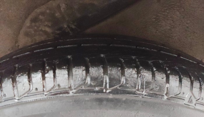 2015 Hyundai i10 SPORTZ 1.1, Petrol, Manual, 23,803 km, Left Rear Tyre Tread