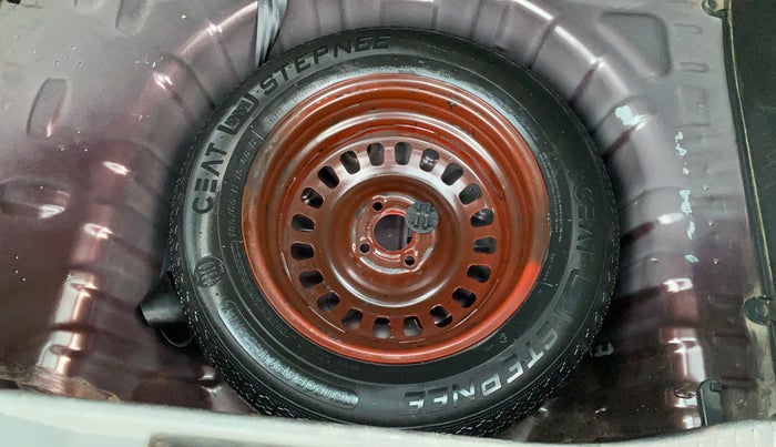 2021 Renault Kiger RXZ AMT DUAL TONE, Petrol, Automatic, 34,991 km, Spare Tyre