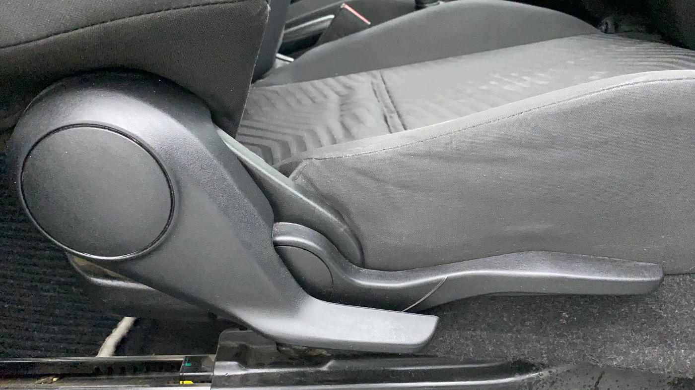 2018 Maruti Swift VXI D, Petrol, Manual, 56,409 km, Driver Side Adjustment Panel