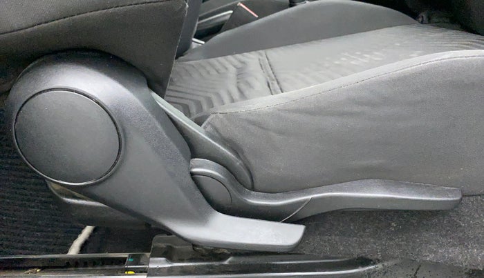 2018 Maruti Swift VXI D, Petrol, Manual, 56,409 km, Driver Side Adjustment Panel