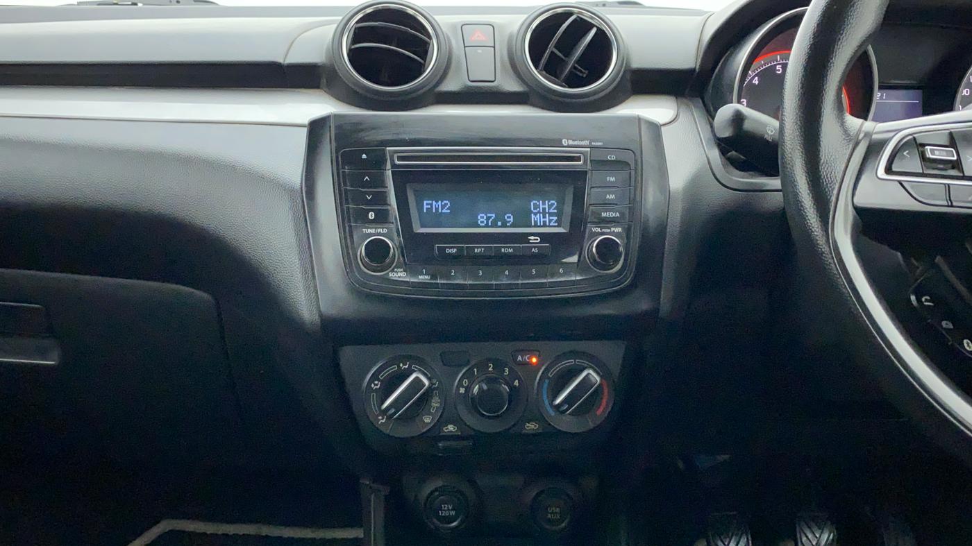 2018 Maruti Swift VXI D, Petrol, Manual, 56,409 km, Air Conditioner