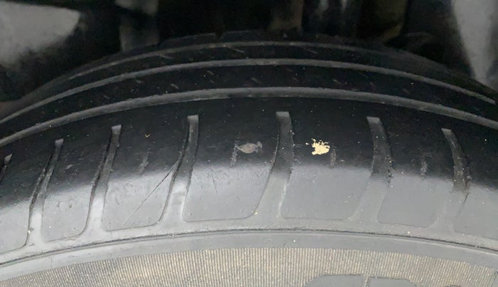 2018 Maruti Swift VXI D, Petrol, Manual, 56,409 km, Left Rear Tyre Tread