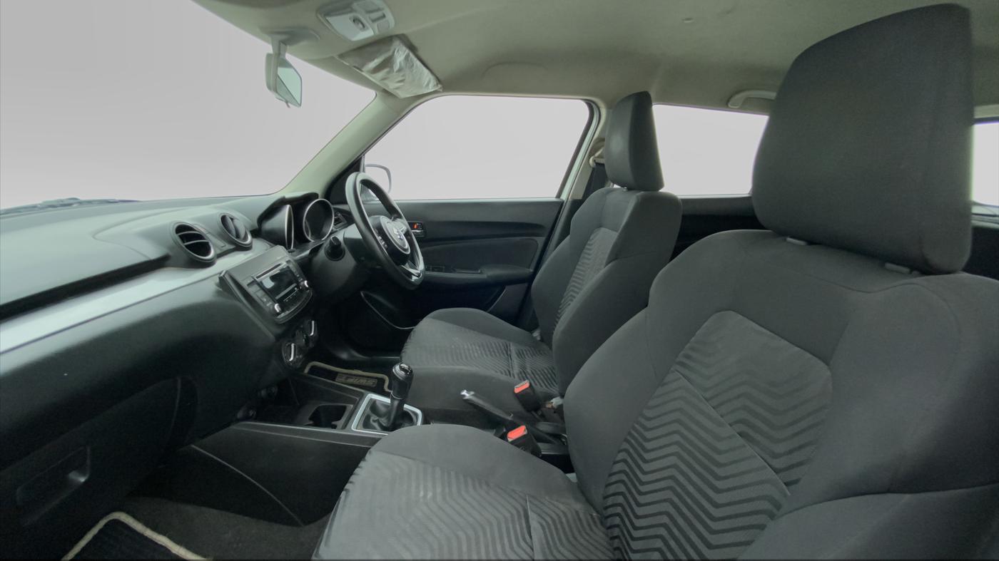 2018 Maruti Swift VXI D, Petrol, Manual, 56,409 km, Right Side Front Door Cabin