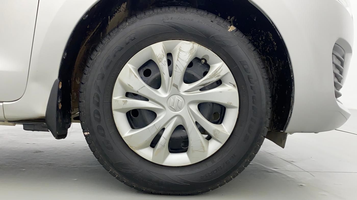 2018 Maruti Swift VXI D, Petrol, Manual, 56,409 km, Right Front Wheel