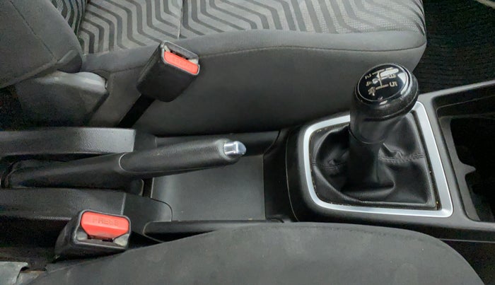 2018 Maruti Swift VXI D, Petrol, Manual, 56,409 km, Gear Lever