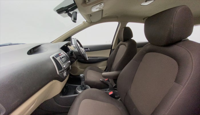 2012 Hyundai i20 ASTA 1.4 CRDI 6 SPEED, Diesel, Manual, 88,249 km, Right Side Front Door Cabin