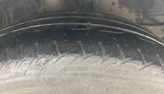 2015 Toyota Corolla Altis G PETROL, Petrol, Manual, 40,659 km, Right Front Tyre Tread